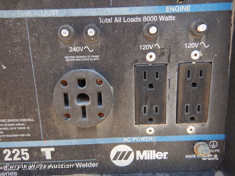image for item KI9286 Miller Bobcat 225  welder/generator