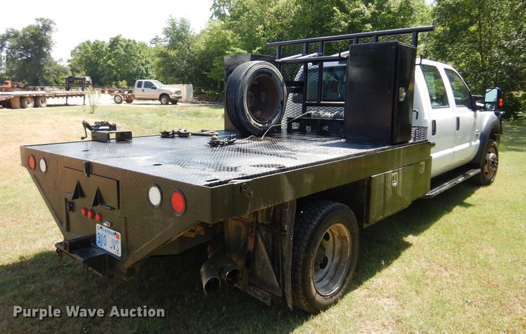 image for item KI9288 2016 Ford F550 Super Duty  flatbed truck