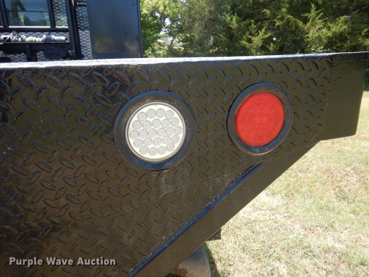 image for item KI9288 2016 Ford F550 Super Duty  flatbed truck