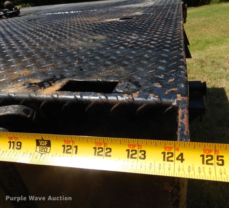 image for item KI9288 2016 Ford F550 Super Duty  flatbed truck