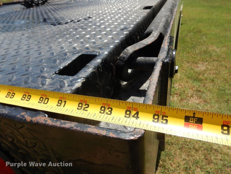 image for item KI9288 2016 Ford F550 Super Duty  flatbed truck