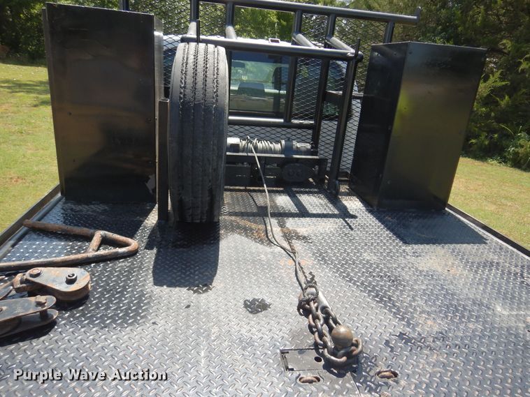 image for item KI9288 2016 Ford F550 Super Duty  flatbed truck