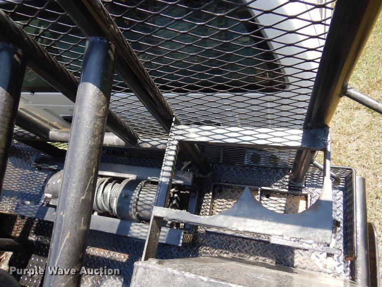 image for item KI9288 2016 Ford F550 Super Duty  flatbed truck