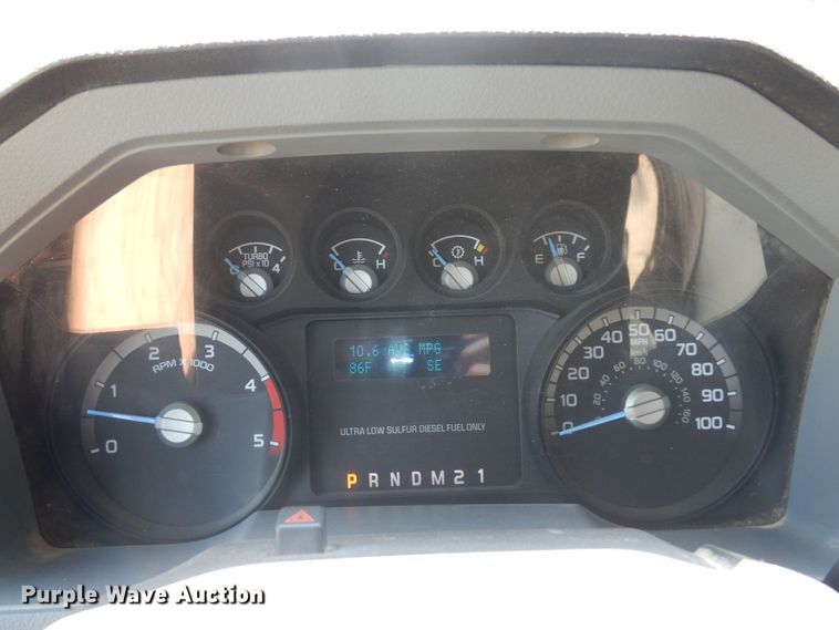 image for item KI9288 2016 Ford F550 Super Duty  flatbed truck