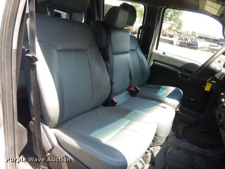 image for item KI9288 2016 Ford F550 Super Duty  flatbed truck