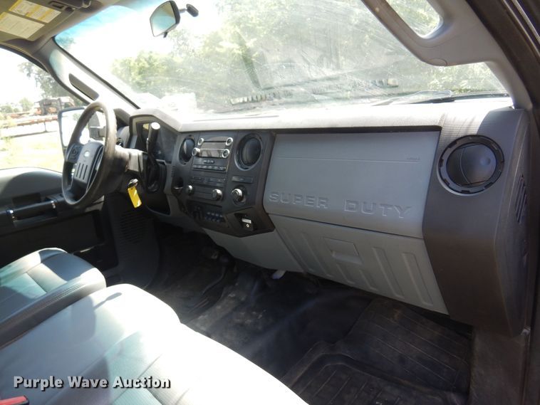 image for item KI9288 2016 Ford F550 Super Duty  flatbed truck