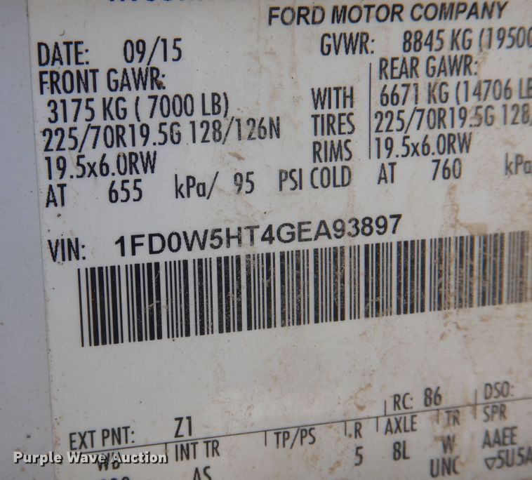 image for item KI9288 2016 Ford F550 Super Duty  flatbed truck