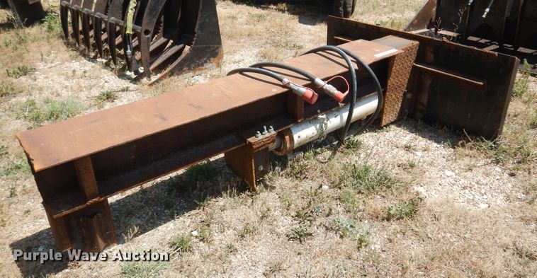 image for item KI9299 Shop built  skid steer log splitter