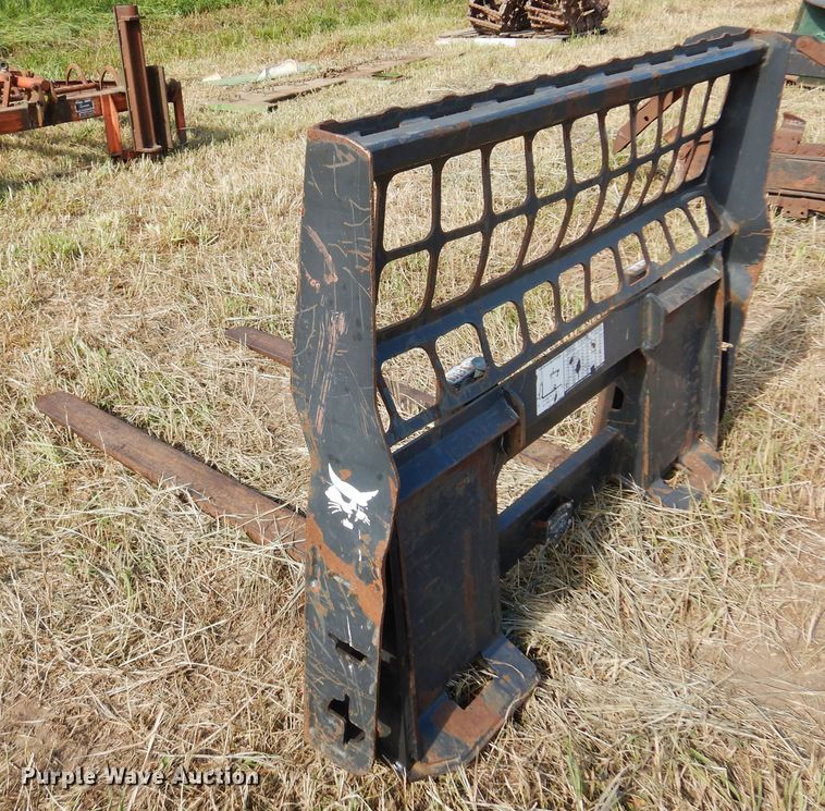 image for item KI9313 Skid steer forks