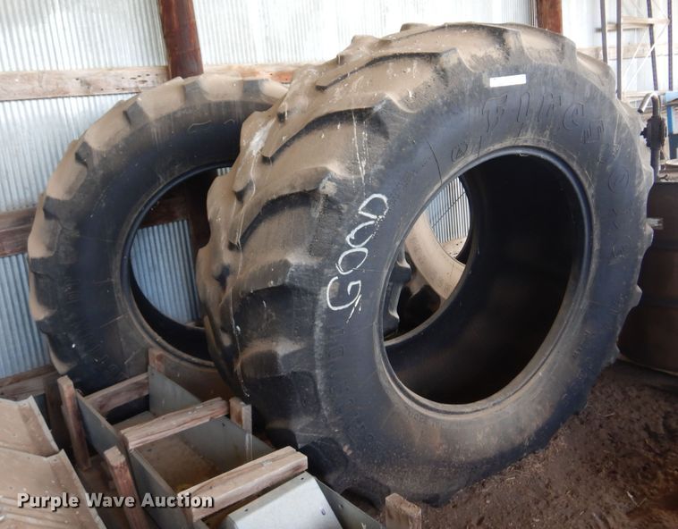 image for item KI9318 (3) Firestone Radial All Traction tires