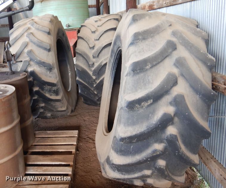 image for item KI9318 (3) Firestone Radial All Traction tires