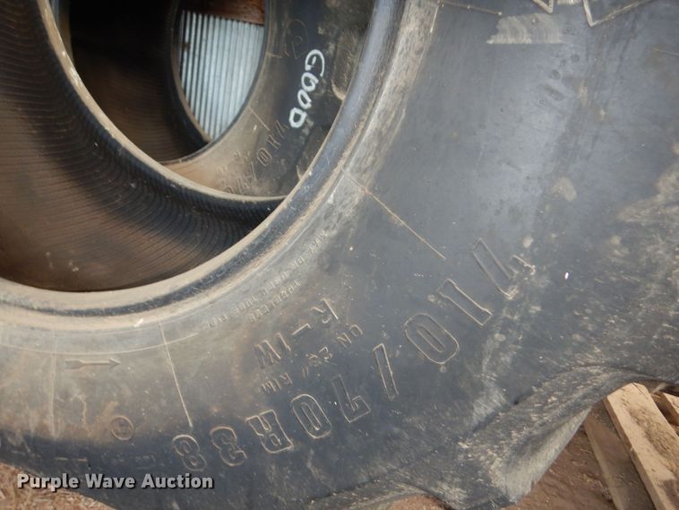 image for item KI9318 (3) Firestone Radial All Traction tires