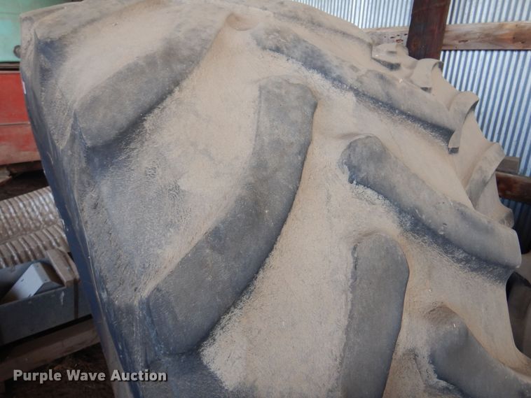 image for item KI9318 (3) Firestone Radial All Traction tires