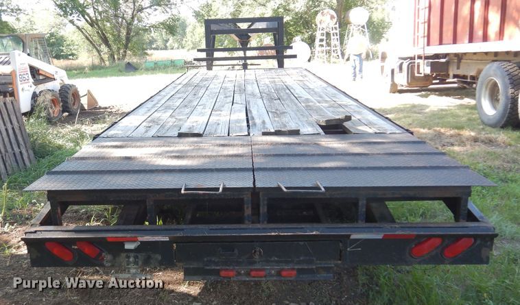 image for item KI9323 2004 Starlite  equipment trailer
