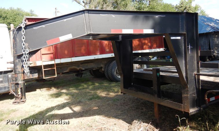 image for item KI9323 2004 Starlite  equipment trailer