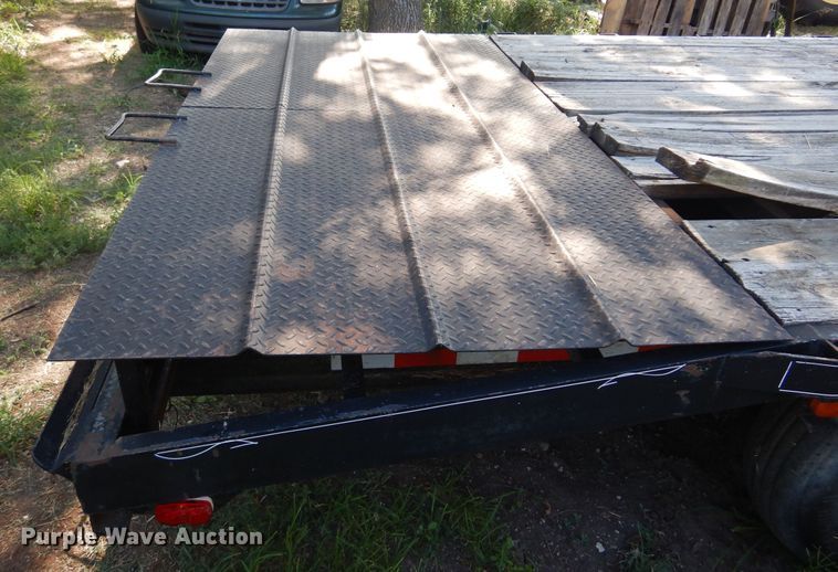 image for item KI9323 2004 Starlite  equipment trailer