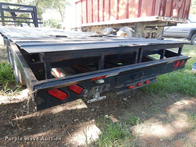 image for item KI9323 2004 Starlite  equipment trailer