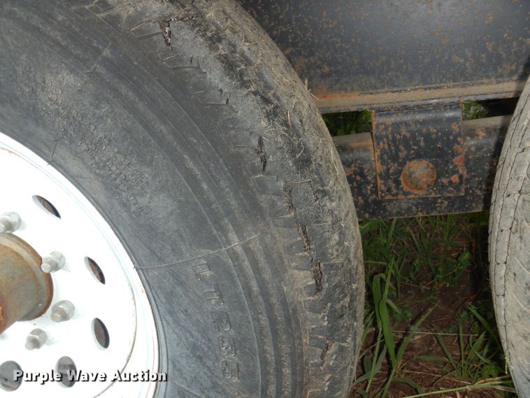 image for item KI9323 2004 Starlite  equipment trailer