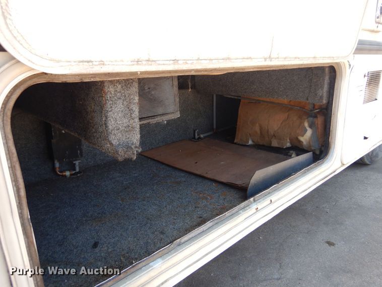 image for item KI9330 1992 Gulf Stream Sunsport  RV