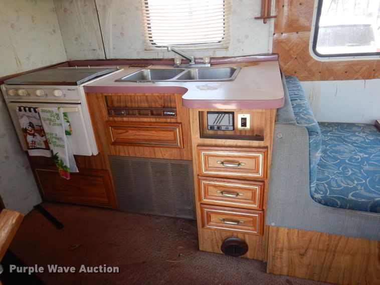 image for item KI9330 1992 Gulf Stream Sunsport  RV