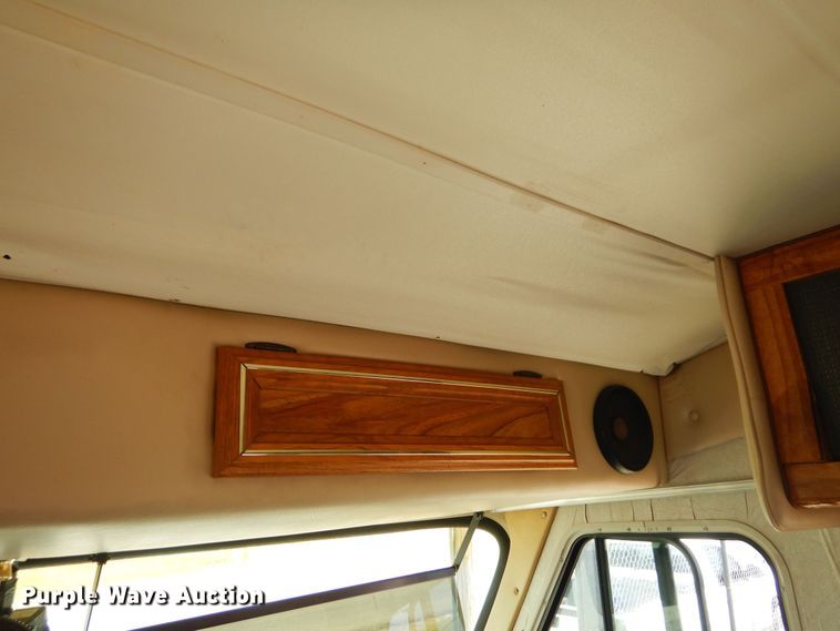 image for item KI9330 1992 Gulf Stream Sunsport  RV