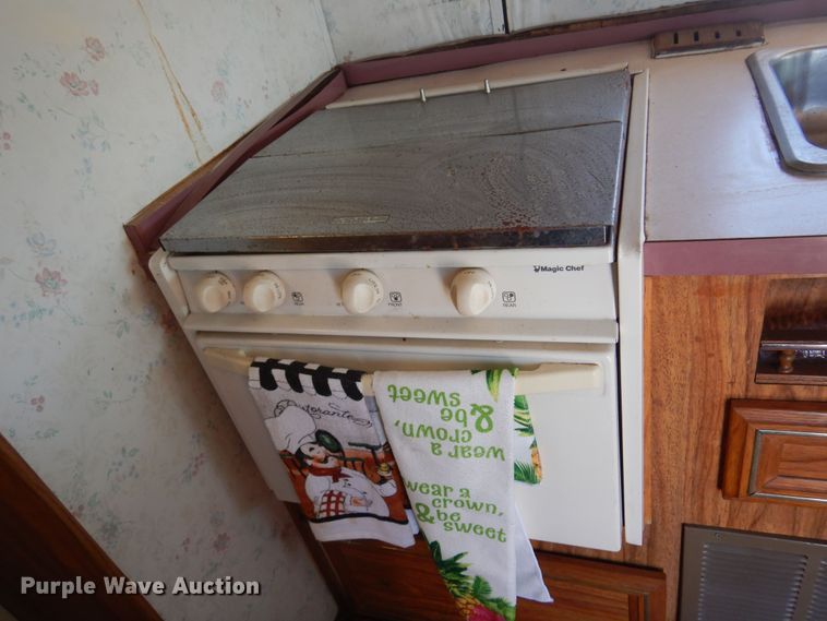 image for item KI9330 1992 Gulf Stream Sunsport  RV