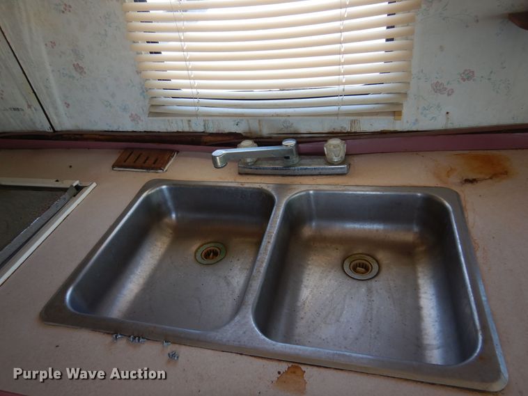 image for item KI9330 1992 Gulf Stream Sunsport  RV