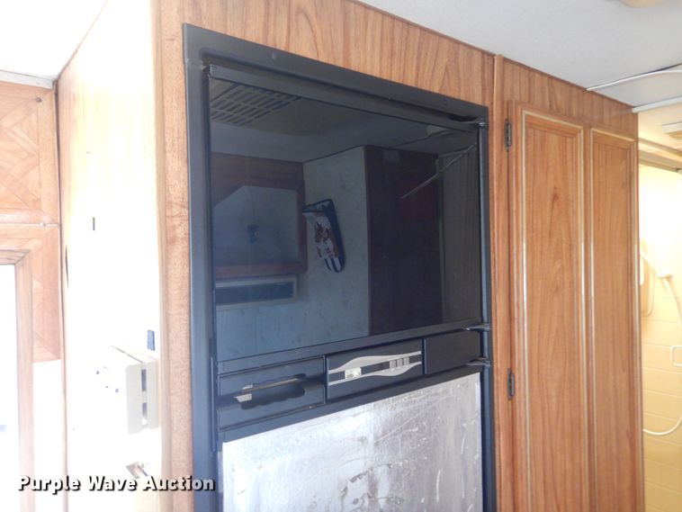 image for item KI9330 1992 Gulf Stream Sunsport  RV