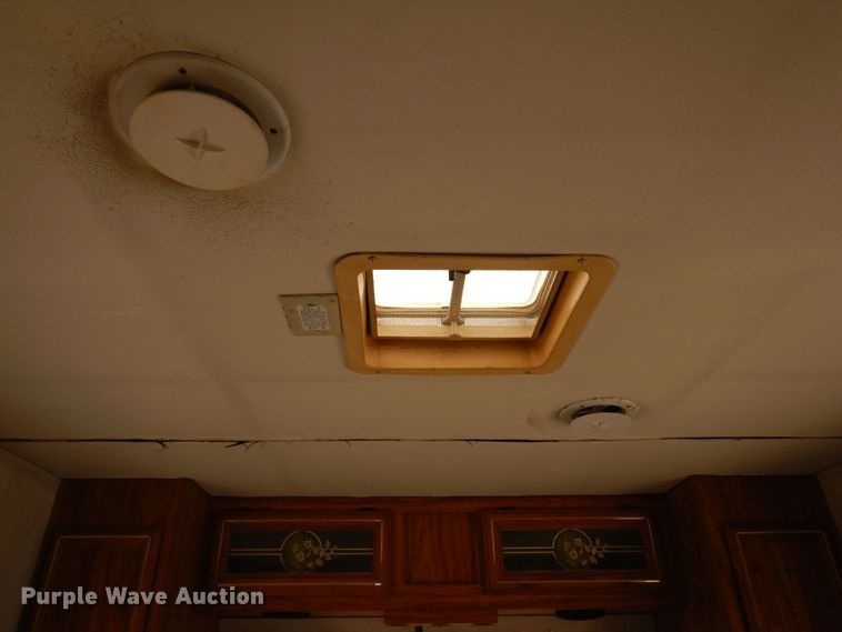 image for item KI9330 1992 Gulf Stream Sunsport  RV