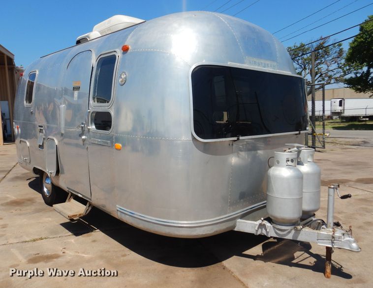image for item KI9348 1969 Airstream Globe Trotter  camper
