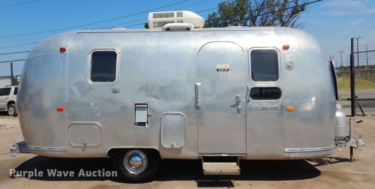 image for item KI9348 1969 Airstream Globe Trotter  camper