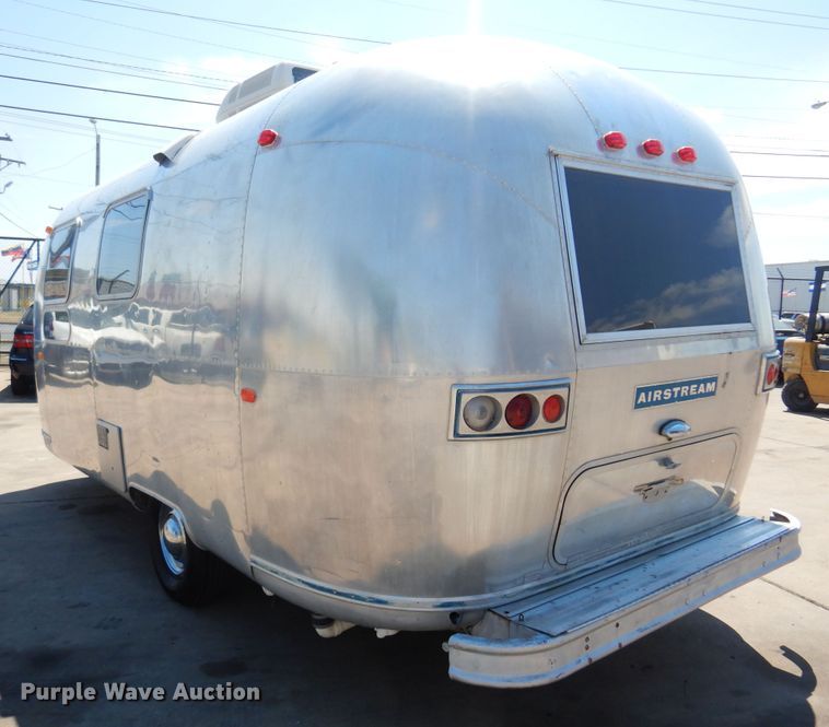 image for item KI9348 1969 Airstream Globe Trotter  camper