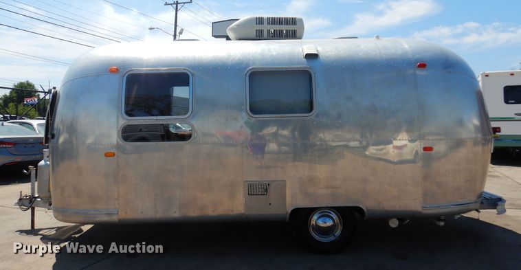 image for item KI9348 1969 Airstream Globe Trotter  camper