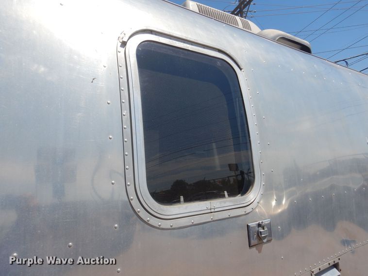 image for item KI9348 1969 Airstream Globe Trotter  camper