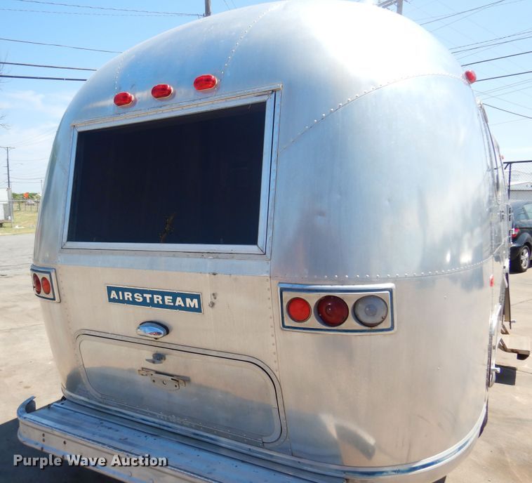 image for item KI9348 1969 Airstream Globe Trotter  camper