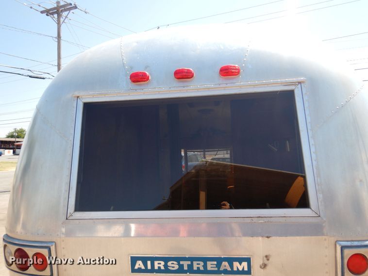 image for item KI9348 1969 Airstream Globe Trotter  camper