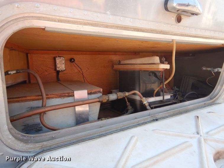 image for item KI9348 1969 Airstream Globe Trotter  camper