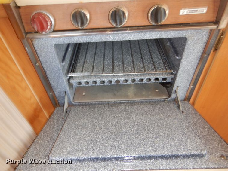 image for item KI9348 1969 Airstream Globe Trotter  camper