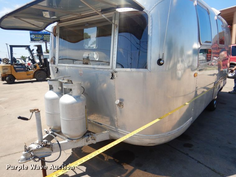 image for item KI9348 1969 Airstream Globe Trotter  camper