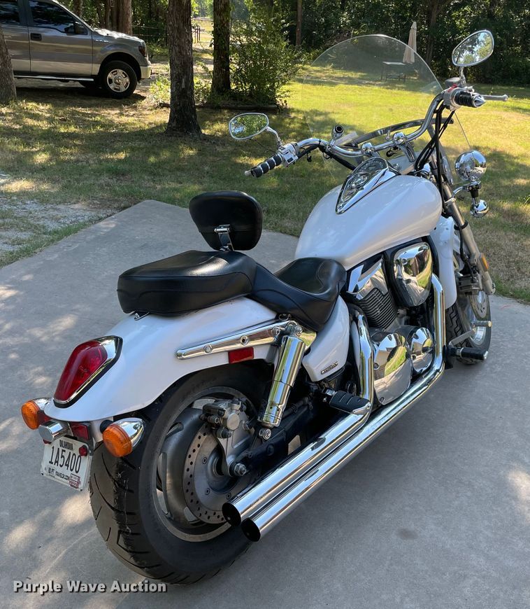 image for item KJ9747 2007 Honda VTX1300C  motorcycle