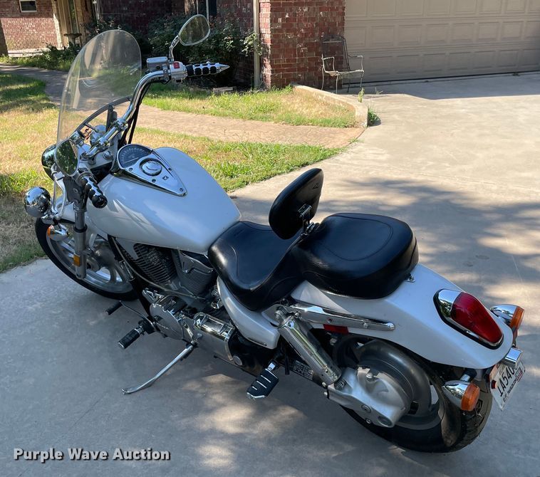 image for item KJ9747 2007 Honda VTX1300C  motorcycle