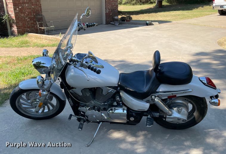 image for item KJ9747 2007 Honda VTX1300C  motorcycle