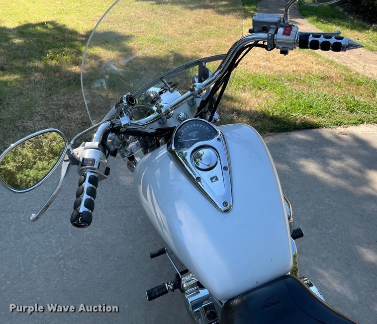 image for item KJ9747 2007 Honda VTX1300C  motorcycle