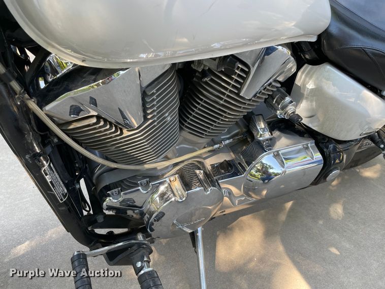 image for item KJ9747 2007 Honda VTX1300C  motorcycle