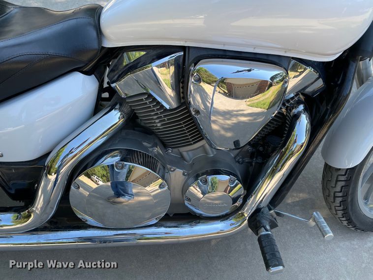 image for item KJ9747 2007 Honda VTX1300C  motorcycle