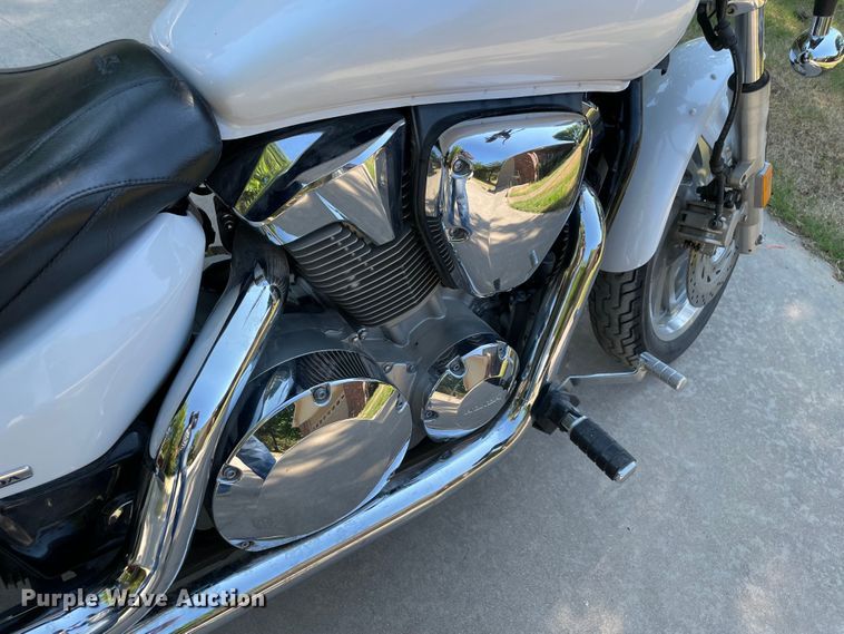 image for item KJ9747 2007 Honda VTX1300C  motorcycle