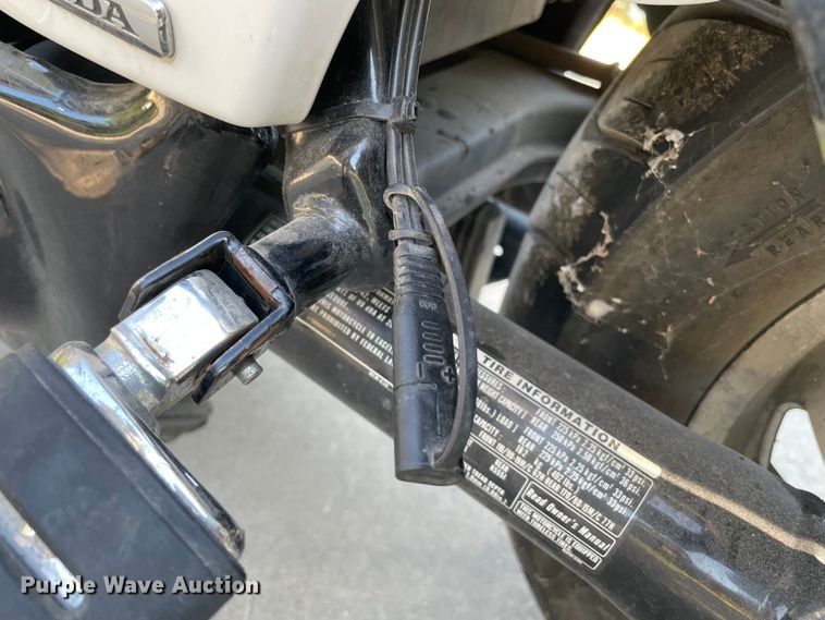 image for item KJ9747 2007 Honda VTX1300C  motorcycle