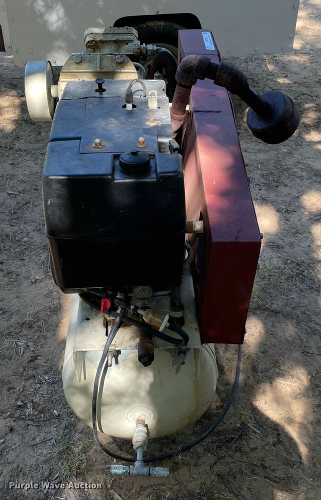image for item KJ9748 Ingersoll Rand  air compressor