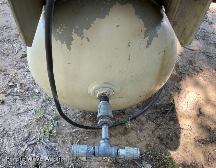 image for item KJ9748 Ingersoll Rand  air compressor