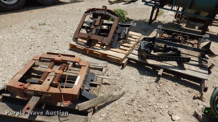 image for item KP9505 (5) DMI Quic 'n Easy hitches